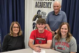 Marquette’s Ashton Grady signs to golf for North Central College
