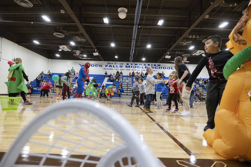 Different age groups line up to take on the Grinch Saturday, Nov. 23, 2024, in Rock Falls.
