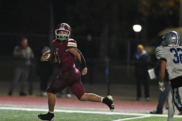 Photos: 4A: Woodstock vs. Morris, varsity football