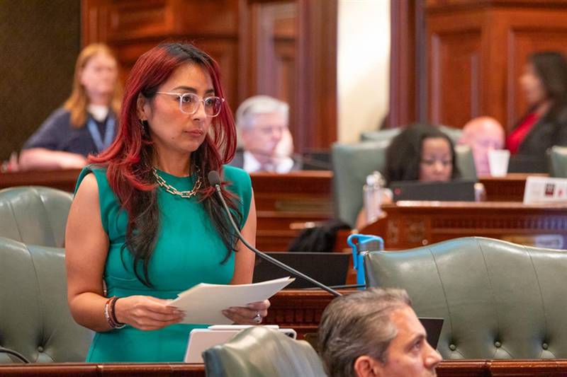 Rep. Dagmara Avelar, D-Bolingbrook, speaks on the House floor during the 2024 spring legislative session. Avelar sponsored a bill that would codify protections for emergency abortions into state law in response to a Supreme Court case casting doubt on federal protections for the procedure.