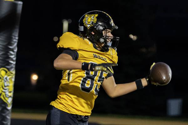 The Herald-News high school football roundup: Week 9, 2025