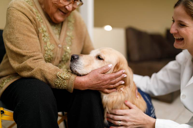 Alden Courts of Shorewood - Benefits of Memory Care Assisted Living: How to Help the Senior in Your Life