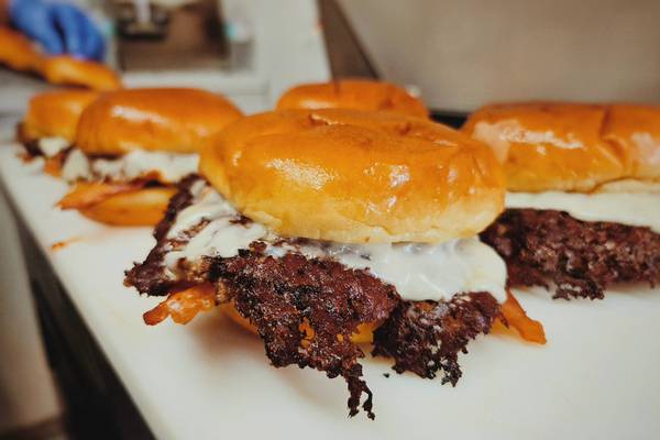 Smash’D Burgers, owned by Crystal Lake veteran, makes final four in Chicago best burger contest