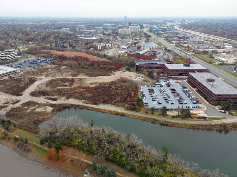 A developer is looking to develop the 26.8-acre tract of land with roughly 159 town house units located on Butterfield Road east of Yorktown Center mall. The property was the site of a seminary campus from the 1960s to 2017.