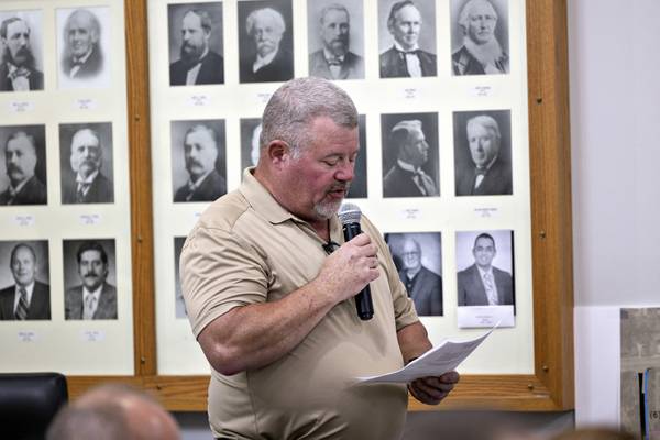 Dixon becomes Illinois’ 41st Purple Heart City