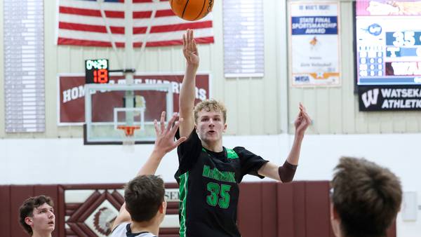 Photos: Watseka Holiday Tournament Championship - Bishop McNamara vs. Clifton Central, boys basketball