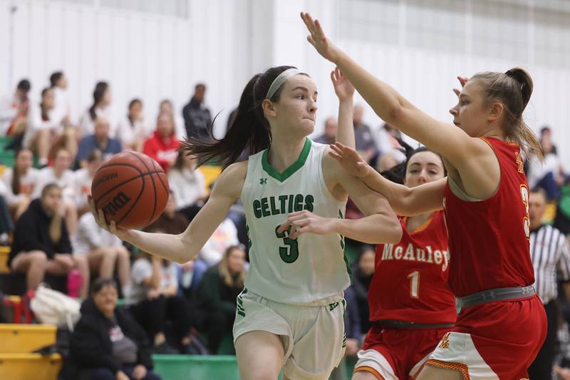 Providence’s Molly Knight looks to pass against Mother McAuley on Monday, Jan. 8th, 2024 in New Lenox.