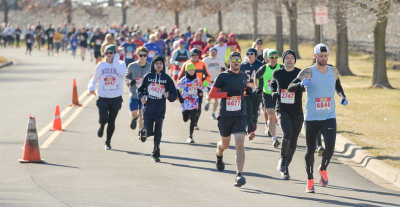 Annual Geneva Super Shuffle 5K kicked off in front of the Geneva Middle Schools on Sunday, Feb. 12, 2023.