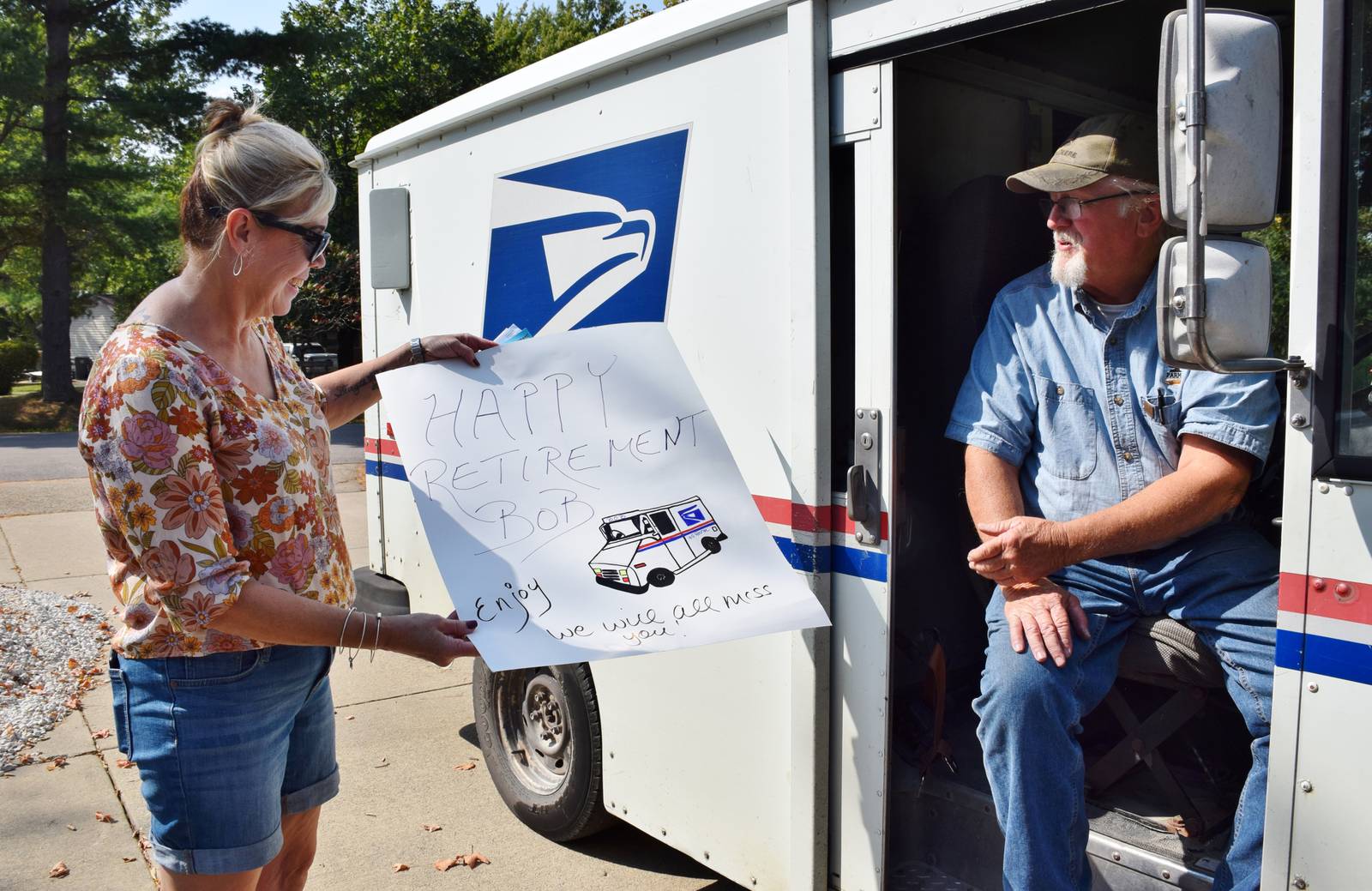 Handled with care Sycamore mail carrier honored as he retires after 35 years Shaw Local