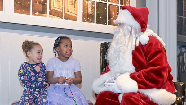 Photos: Visits with Santa in Geneva