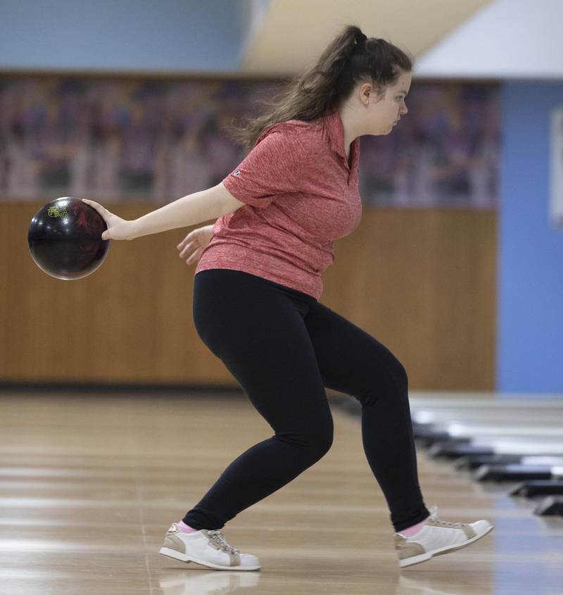 Erie-Prophetstown’s Makility Hanlon looks to throw Friday, Feb. 7, 2025, in the girls bowling regionals at Plum Hollow in Dixon.