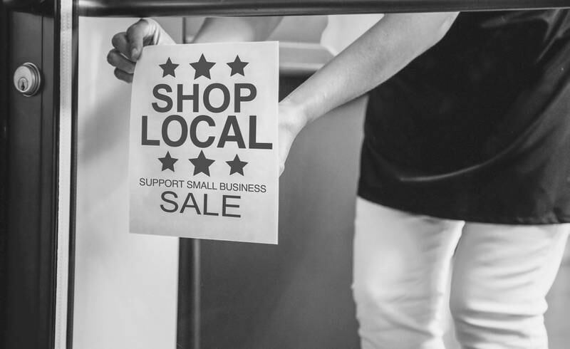 Oswego Chamber of Commerce - Celebrate Small Business Saturday by spending your dollars locally