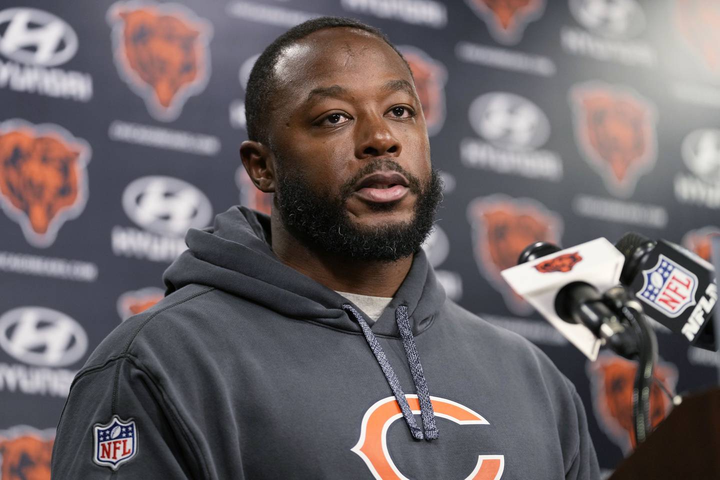 Chicago Bears new offensive coordinator Thomas Brown speaks during an NFL football news conference at Halas Hall in Lake Forest, Ill., Wednesday, Nov. 13, 2024. (AP Photo/Nam Y. Huh)
