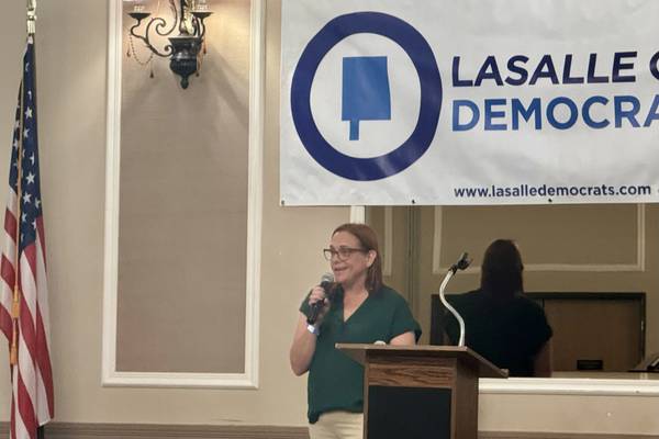 La Salle Dems forum tackles healthcare, economy, campaign Reform