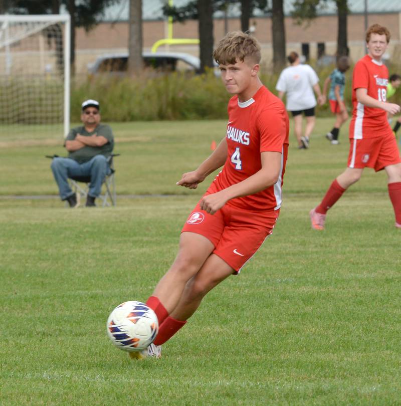 Oregon's Danny Chisamore passes the ball agaainst Pecatonica on Tuesday, Sept. 23, 2025 at Oregon Park West.