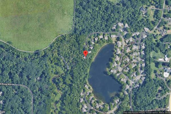 Single-family home sells in St. Charles for $821,000