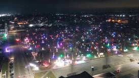 Streator stores to stay open late for Mistletoe Market