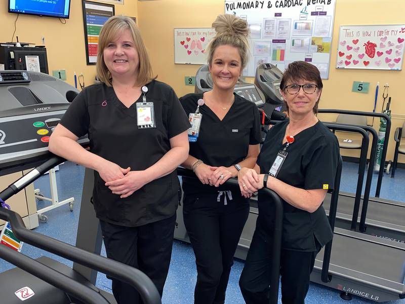 Morris Hospital’s Pulmonary Rehabilitation program has been recognized by the American Association of Cardiovascular and Pulmonary Rehabilitation for providing high quality patient care. As part of the Pulmonary Rehab team at Morris Hospital, Jennifer Wiborg, RN, (from left), Amanda Anderson, Respiratory Therapist, and Patti Holmberg, RN, help patients with chronic lung disorders improve their quality of life.