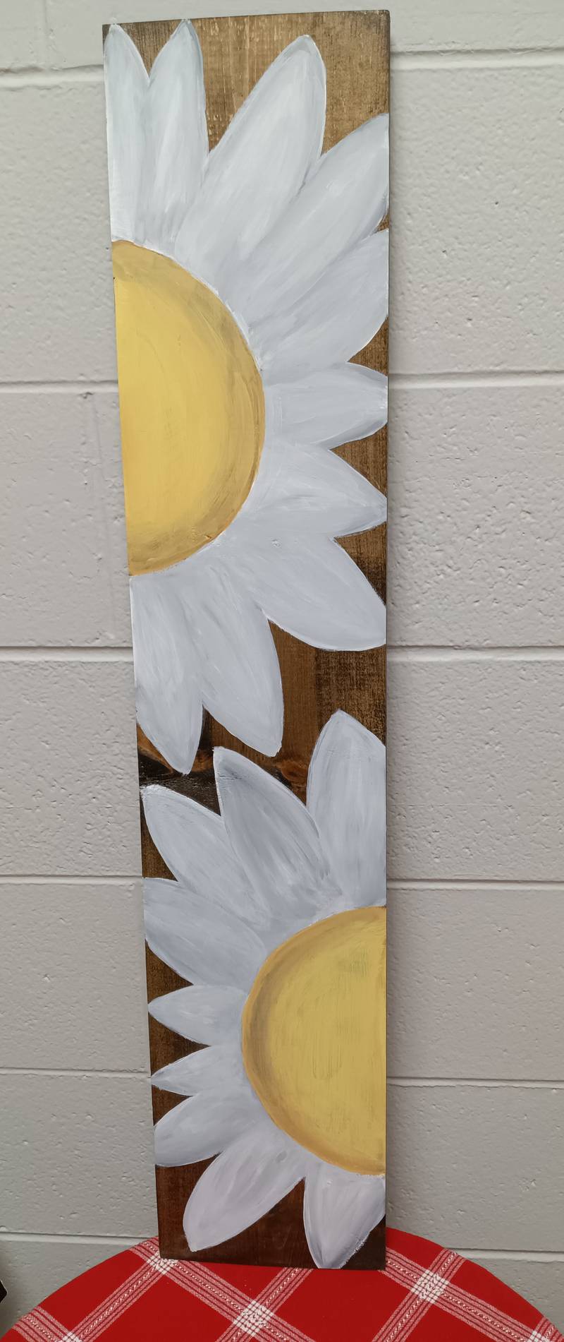 The Starved Rock Country Welcome Center in Utica is hosting a Welcome Spring sign painting class from 5 to 7 p.m. Tuesday, April 18.