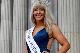 Yorkville woman named Ms. Midwest America 2022