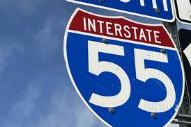 IDOT makes lane changes on outbound I-55 at Joliet Road in Bolingbrook