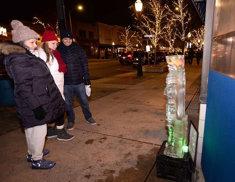 Photos La Grange hosts annual Holiday Walk Shaw Local