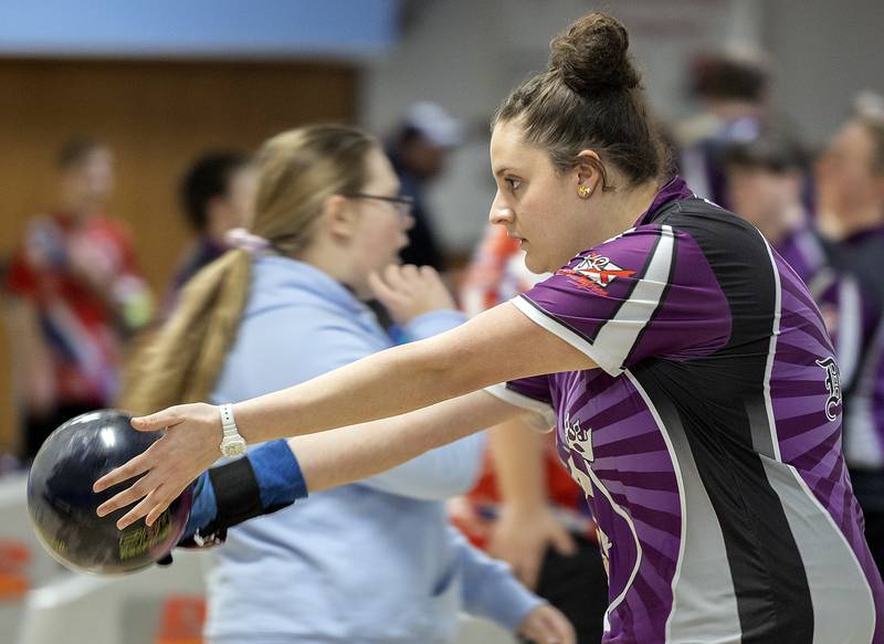 Dixon’s Olivia Cox prepares to bowl against Oregon Tuesday, Jan. 7, 2025, at Plum Hollow.