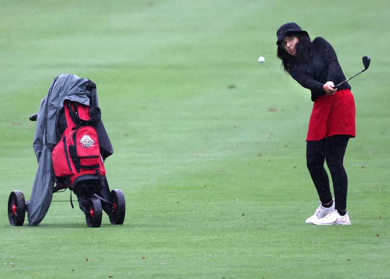Ottawa’s Sam Rivera hits a shot on the second fairway Tuesday, Sept. 24, 2024, during the Interstate 8 girls golf tournament at the Sycamore Golf Club.