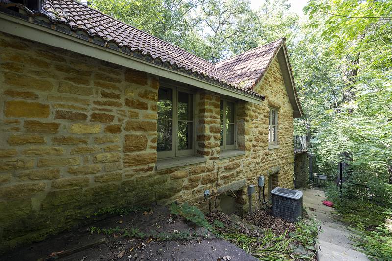 Closed buildings are seen Thursday, Sept. 4, 2025, on the Lorado Taft Field Campus at Lowden State Park in Oregon. A group is looking to raise money to reopen the nature education campus.