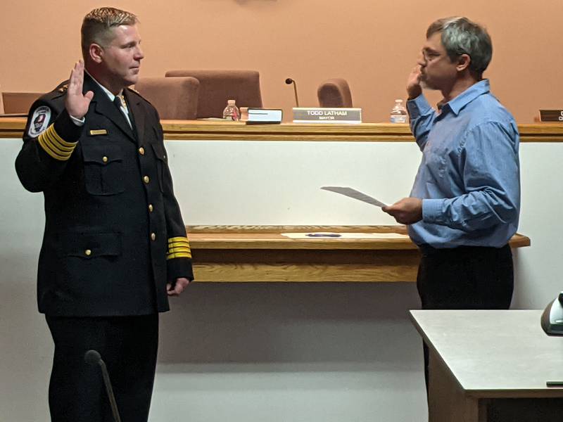 Kevin Senne was sworn in as Sandwich’s new police chief during the Sept. 5 Sandwich City Council meeting.