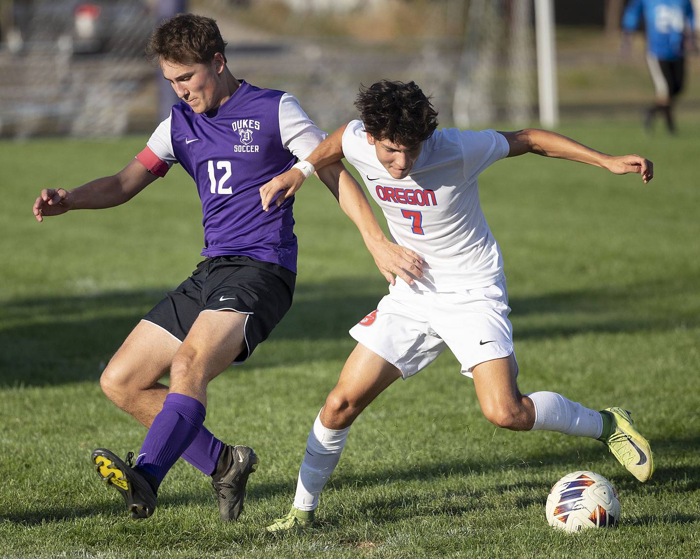 Dixon’s Marques Flanagan works against Oregon’s Aiden Hammer Monday, Sept. 29, 2025.