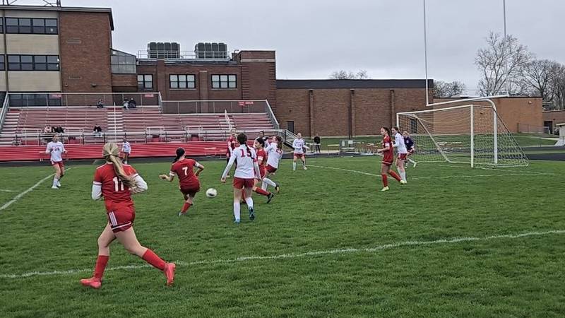 Georgia Kirkpatrick’s 5 goals lead Ottawa past Streator