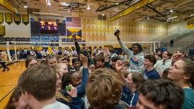 Photos: Oswego East vs. Neuqua Valley in 4A volleyball regional final