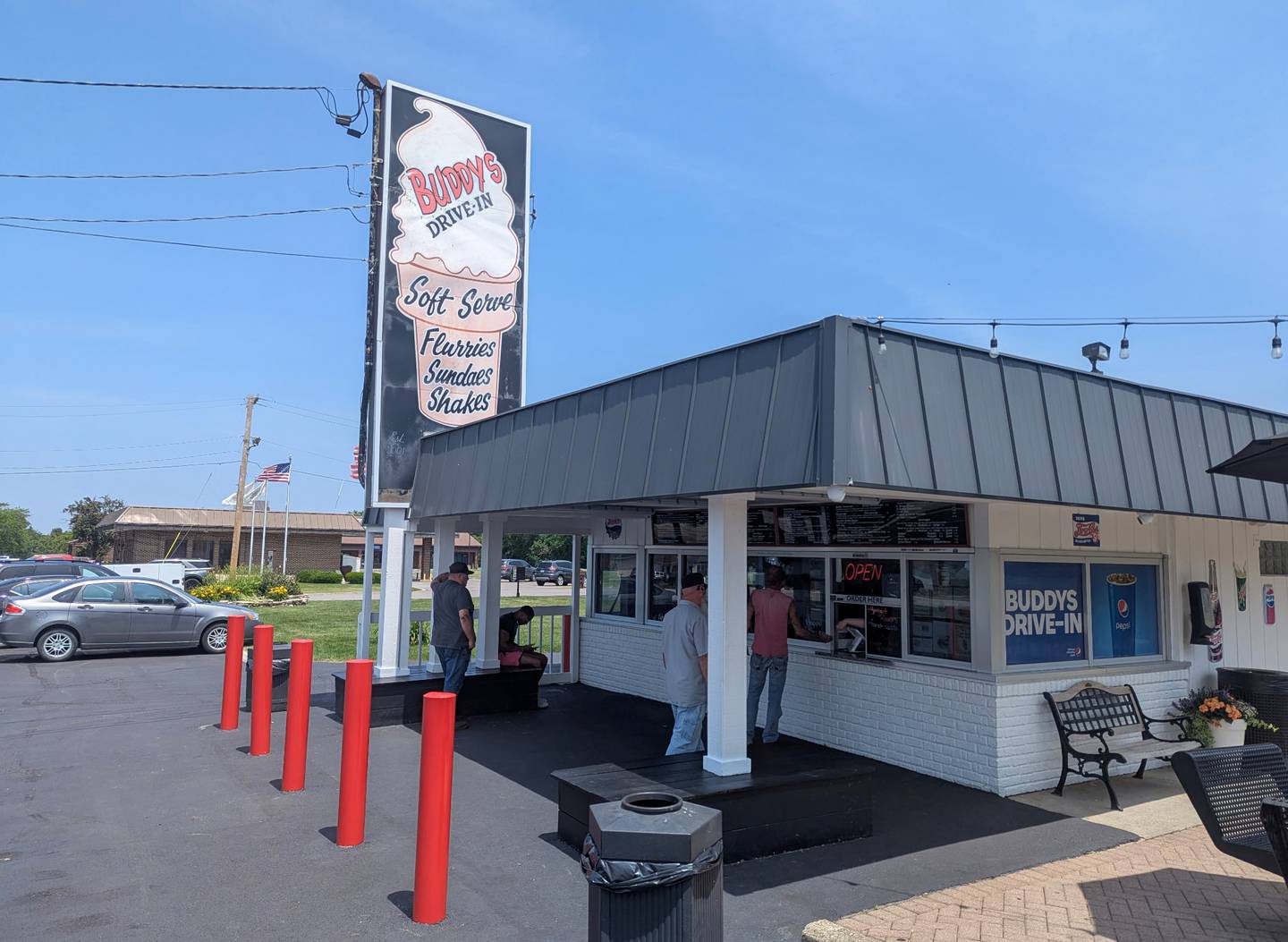 Buddy's Drive-In in Beecher