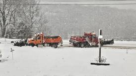 National Weather Service: Stay off roads in northern Illinois