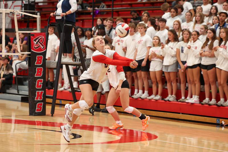 Bradley-Bourbonnais' Harper Tollefson reaches to volley a hit from Manteno during the Panthers' victory in three sets, 25-21, 23-25, 25-17, over the Boilermakers on Monday, Sept. 15, 2025.