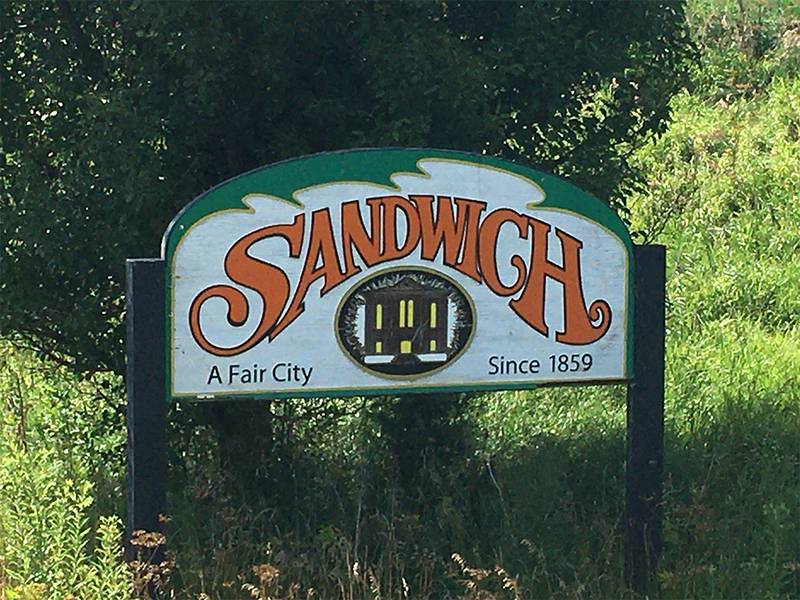 Sandwich, Illinois town sign