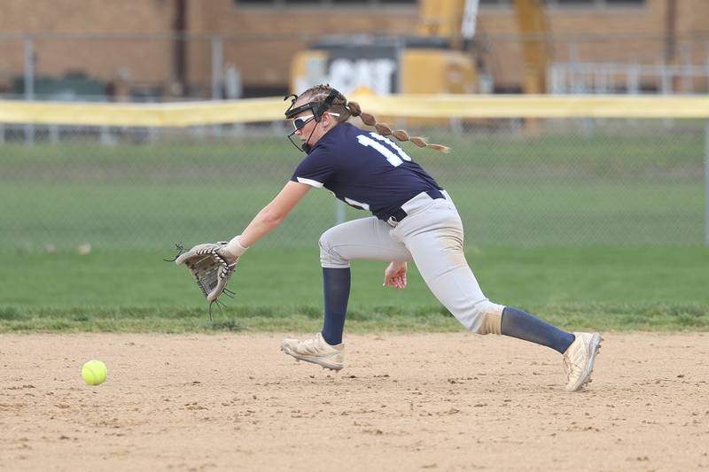 Plainfield South’s Giana Zumdahl attempts to field the ground ball against Joliet Catholic on Wednesday, April 10, 2024.