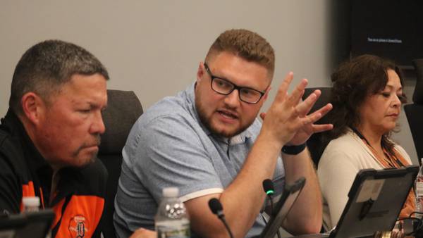DeKalb school district officials wade into roundabout conversation