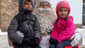 Photos: Mendota Chamber hosts annual Christmas event