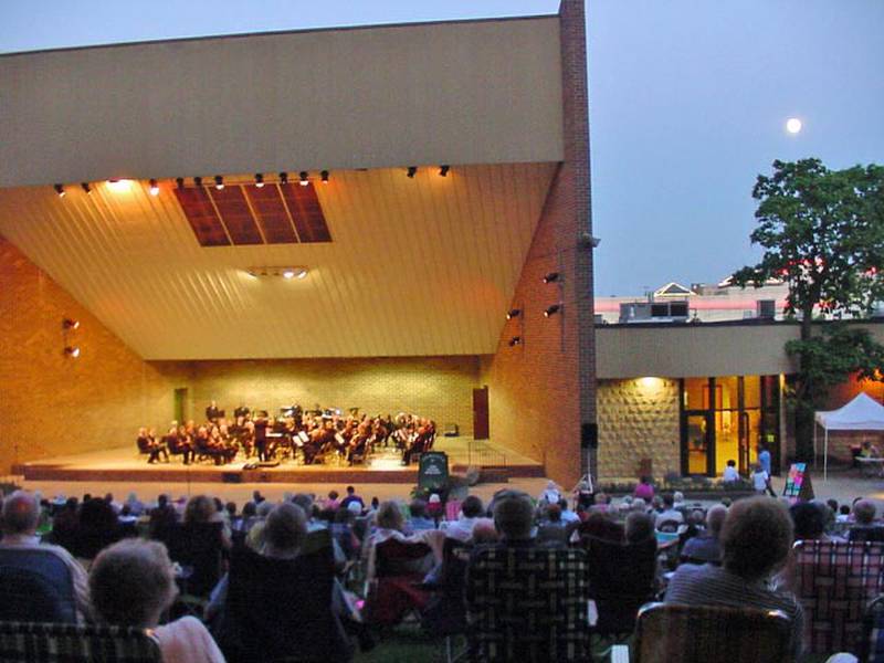 The Billie Limacher Bicentennial Park Theatre in Joliet will kick off its 49th free “Concerts on the Hill” on Thursday. For those new to “Concerts on the Hill,” this is a free, outdoor, summer concert series at the park. Guests bring their own chairs or blankets for sitting on top of the grassy hill as they listen to musical acts performing in the outdoor bandshell.
