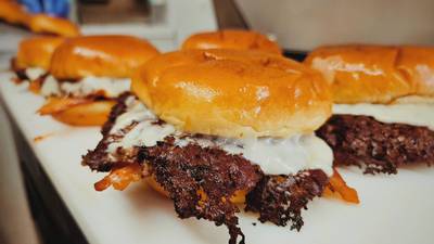 Historic Lemont tavern tops Crystal Lake food truck in best burger competition