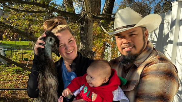 Couple gives up fight to keep emus in McHenry, will move
