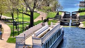 Experience I&M Canal in Starved Rock Country