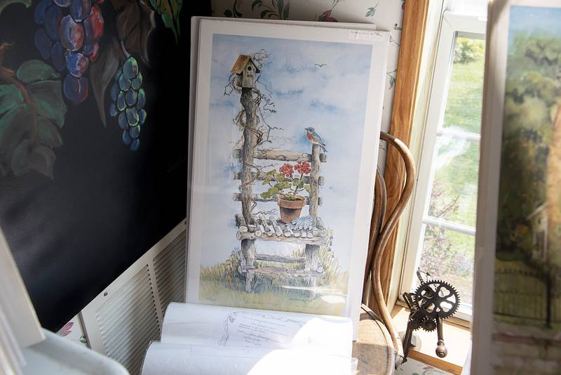 This potter’s bench is one of Harvey’s more popular reproductions.