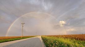 Full rainbow appears south of Ottawa