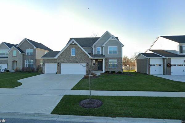 Sale closed in Orland Park: $690,000 for a single-family home