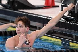 Oswego co-op junior Owen Lippoldt brings home four medals at IHSA state swim meet