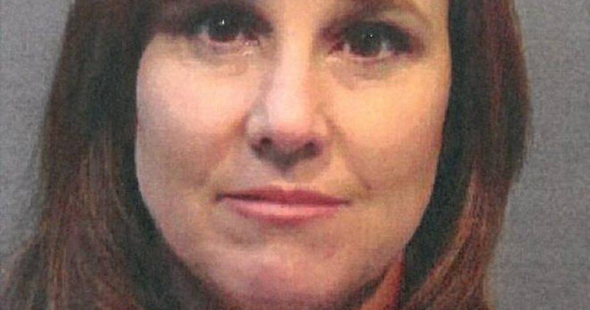 Circuit clerk pleads guilty in battery incident at bar gets court