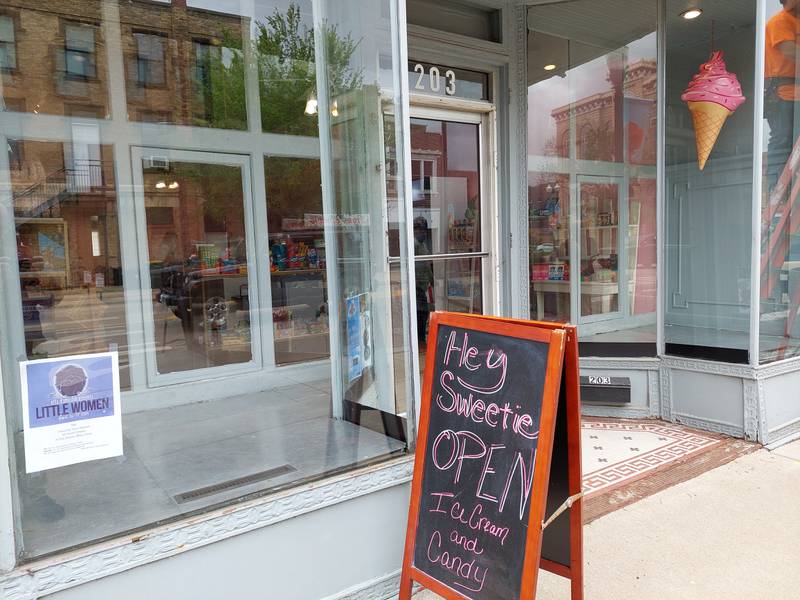 A new sweet shop, Hey Sweetie, in Ottawa opened the weekend of April 20 and 21.